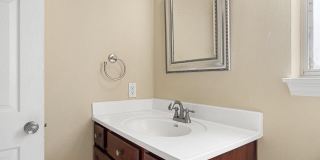 42 Via Largo Gallery 21