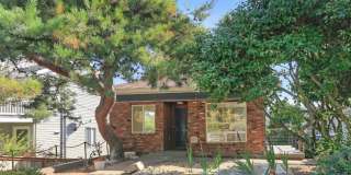 Magnificent Upper Unit in Duplex in/near Magnolia Gallery 1