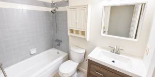 Spacious 5-Bedroom Sandy Home with Large Fenced Yard Spacious 5-Bedroom Sandy Home with Large Fenced Yard Gallery 14