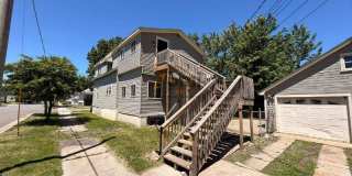 422 Hoyt Street Gallery 1