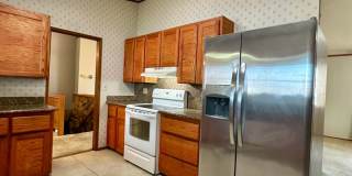 Grand 5Bd/3Ba Two Story Home w/ Bonus Room! 1409 NW Portland Ave! Gallery 8
