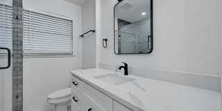 Top of the line 6 bed in West Campus!!! 1913!!! Gallery 21