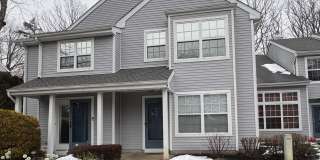 407 Hampton Court Gallery 1