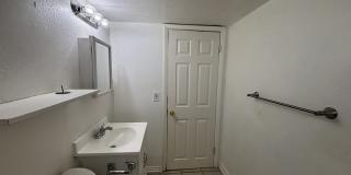 615 E 700 S Apt 5 Gallery 24