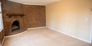 Large 3 Bedroom 2.5 Bath Townhome in Prime Location-Francisco Place Community! Gallery 12