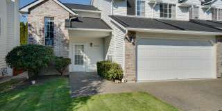 Desirable Eagle Lane Townhome Gallery 1