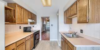 Unique 2BR Downtown Brick Rental – Bonus Space + Backyard Gallery 9