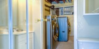 Trailside Living: 5BR Home Steps from Sanitas & Pearl Street Gallery 21