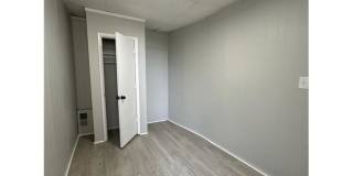 600 Edgewood Street Gallery 12