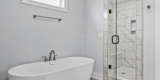 Modern Three Bedroom! Gallery 30