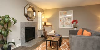 555 Mansell Gallery 23