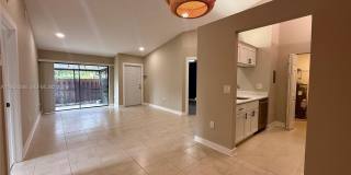 2550 N Nob Hill Rd Gallery 1