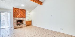 2012 Amy Sue Drive unit: B Gallery 8