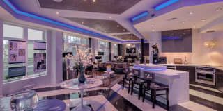 Aqua on 25th Gallery 65