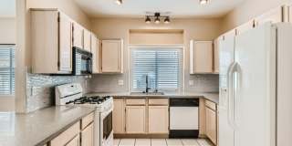 AMAZING COMPLETELY REMODELED CONDO IN NW Gallery 23