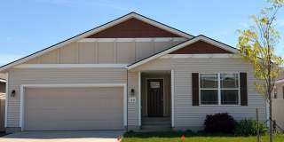 Beautiful Home in Montrose Community! Gallery 1