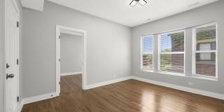 1030 E 47th St Gallery 38