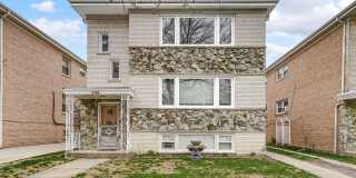 5740 N Lowell Avenue Gallery 1
