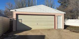 Charming Home in Prime Minot Location Gallery 3