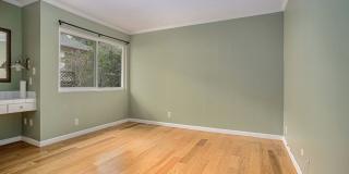 370 Santa Clara Ave #1  - 2 bedroom | 1 bath | Condo | Lower unit Gallery 17