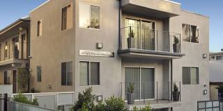 1418 North Poinsettia Place Gallery 1