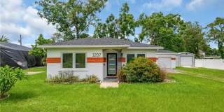1207 W ADALEE Street Gallery 1