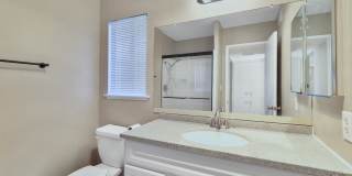 Victorville Green Tree Home- Refurbished 4 Bedrooms, 2 Bathrooms, New Paint, Gallery 8