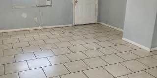 Affordable 2 Bedrooms 1 Bath Gallery 4