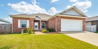 Ready Now! 3 bedroom 2 bath home Gallery 1