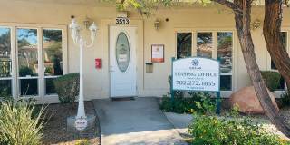 Senior Housing - Villas at Viking Road Gallery 10