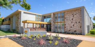 Reseda Continental Apartments Gallery 1