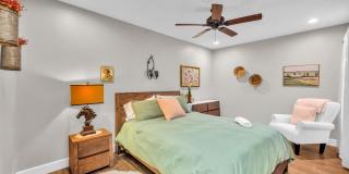 4402 E TURNEY Avenue Gallery 24