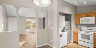 Renovated 2BD/1BA Duplex | Single-Level | Stoneridge – Tualatin Gallery 14