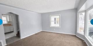 18452 Shaftsbury Avenue Gallery 5