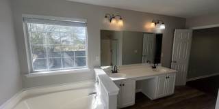 522 Peach Grove Place Gallery 22