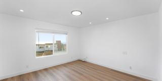 *Limited Move In Special for April Lease Start Date- $750 Off First Month's Rent! *OCEAN VIEWS! Renovated 2 Bed, 2.5 Bath Townhome in San Clemente! Gallery 30