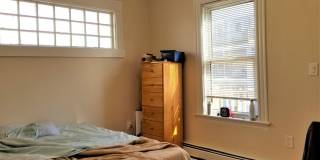 Nice 5 bed in Allston Gallery 4