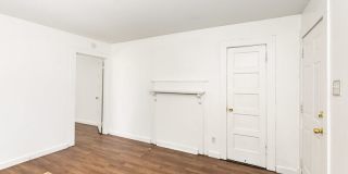 659 Wilson Street Gallery 5