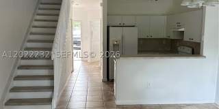 4513 Woodland Cir Gallery 1