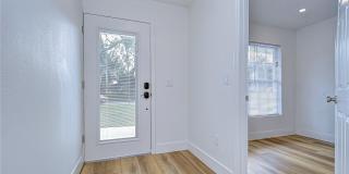 1205 W HOLLYWOOD Street Gallery 9