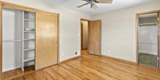 5518 Woolworth Avenue Gallery 18