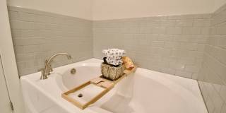 3 Bed 3.5 Bath Luxury Townhome in Convenient Location! Gallery 17