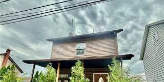 228 Center Street Gallery 1