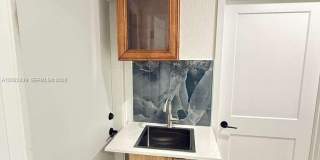 419 NW 13th Ct Gallery 2
