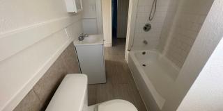 Upgraded 4 Bedroom Near Drake Park! Gallery 16