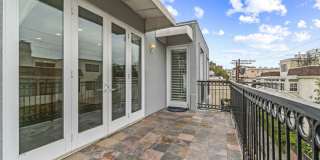 11952 Montana Avenue Gallery 2