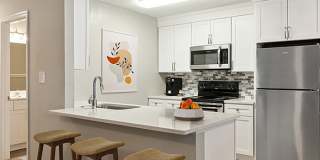 Country Club Apartment Homes Gallery 8