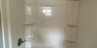 Beautiful 3 bedroom home available Early August! Gallery 15