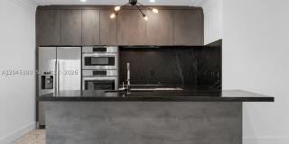 365 Fairway Dr Gallery 1