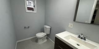 814 WASHINGTON ST Gallery 12